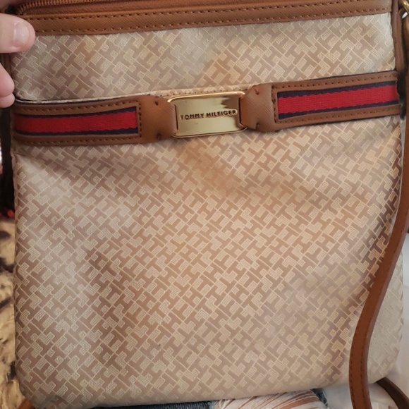 Tommy Hilfiger Crossbody - Picture 1 of 4